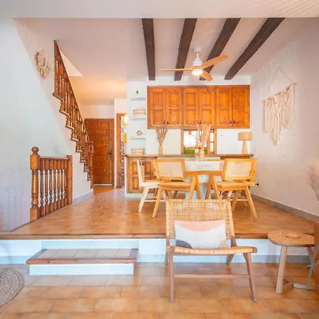 Bfa - R149 Alorda Con Piscina Comunitaria Calafell